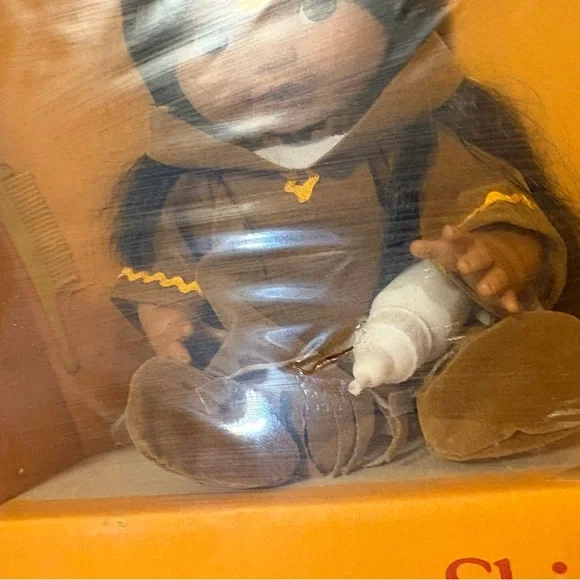 1976 Baby Native American Shindana Doll 12